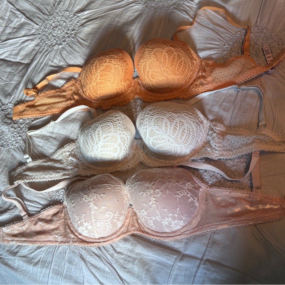 Victoria's Secret Lace Push-Up Bra Trio - Peach, Cream, Blush